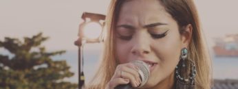 teu santo nome gabriela rocha